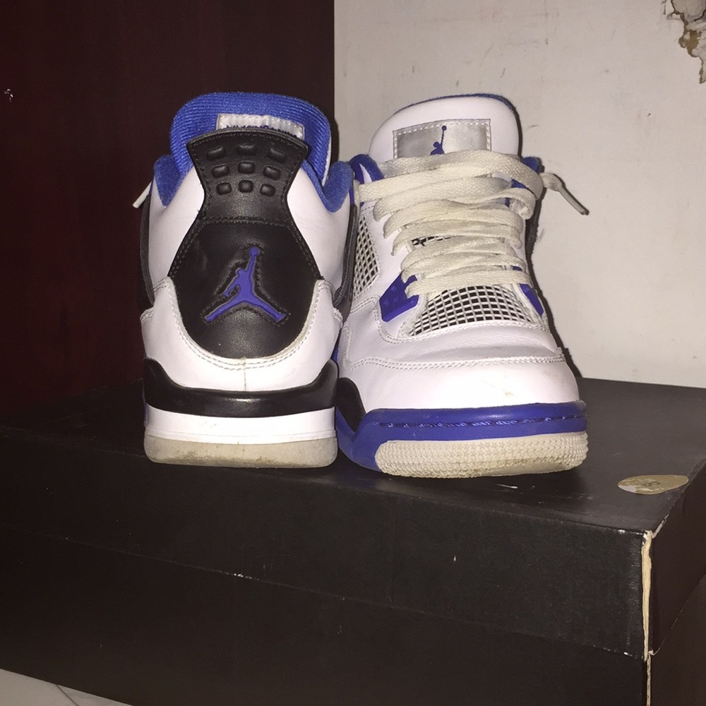 Air Jordan Retro 4s